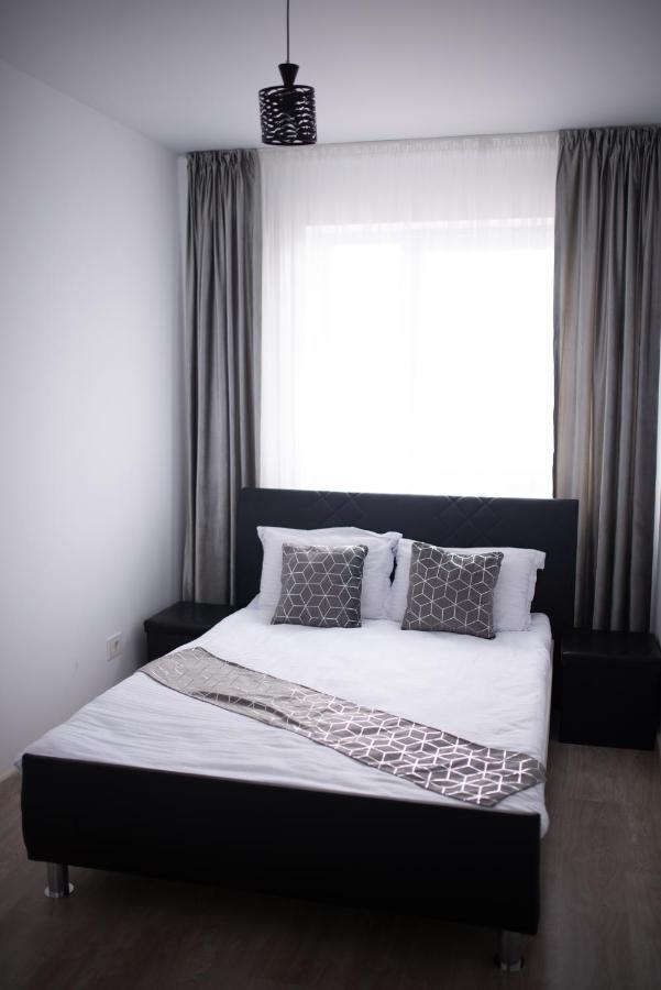 Apartament Denissia Oradea Extérieur photo