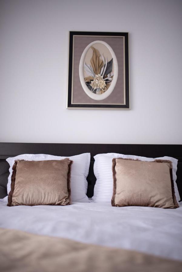 Apartament Denissia Oradea Extérieur photo